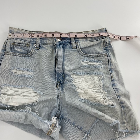 American Eagle Light Wash Bermuda Deconstructed mom shorts - Picture 9 of 10